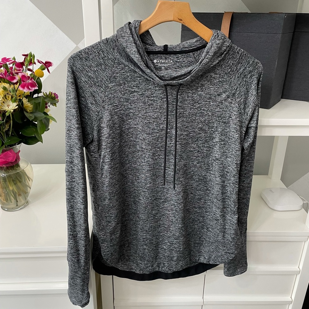 Athlete long sleeve hoodie shirt. Size Small